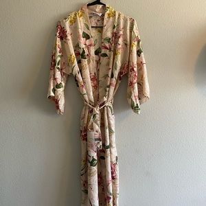 Floral satin robe